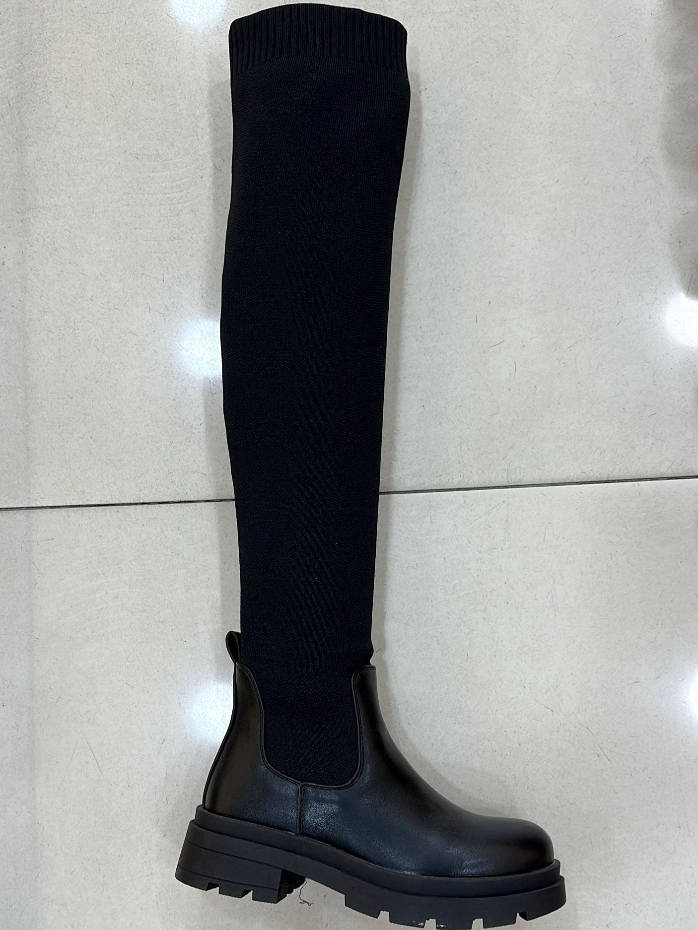 Sisia - Langskaftet støvler med skaft i elastisk stof